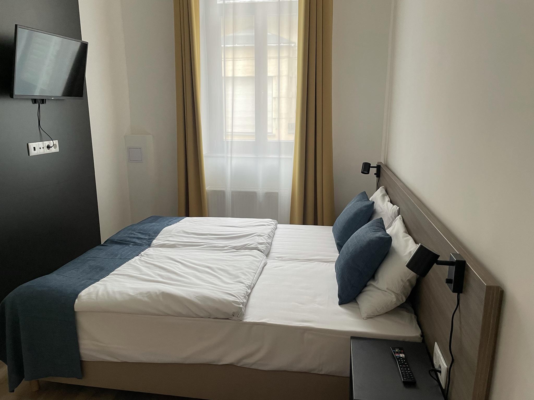 Res City Residence Hotel Boedapest Buitenkant foto