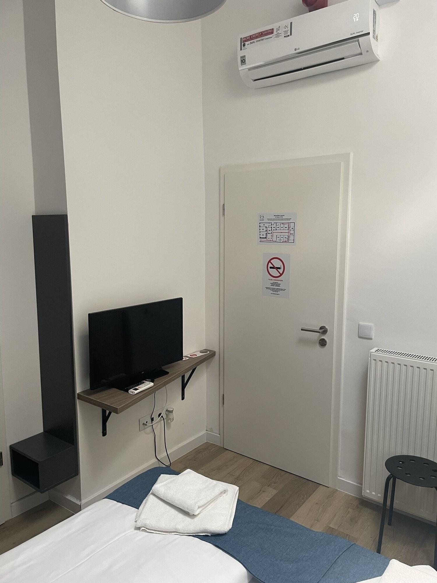 Res City Residence Hotel Boedapest Buitenkant foto