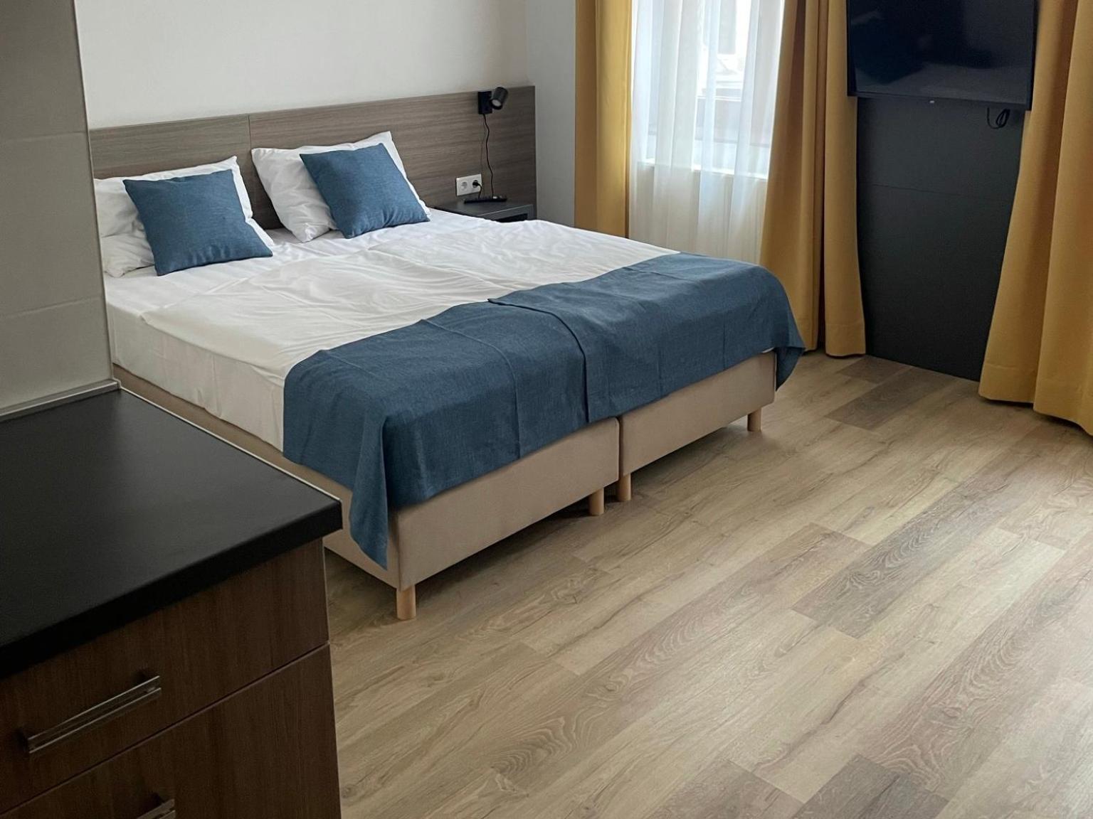 Res City Residence Hotel Boedapest Buitenkant foto