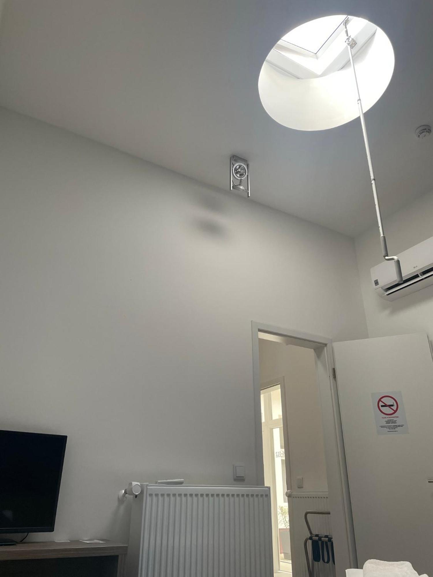 Res City Residence Hotel Boedapest Buitenkant foto